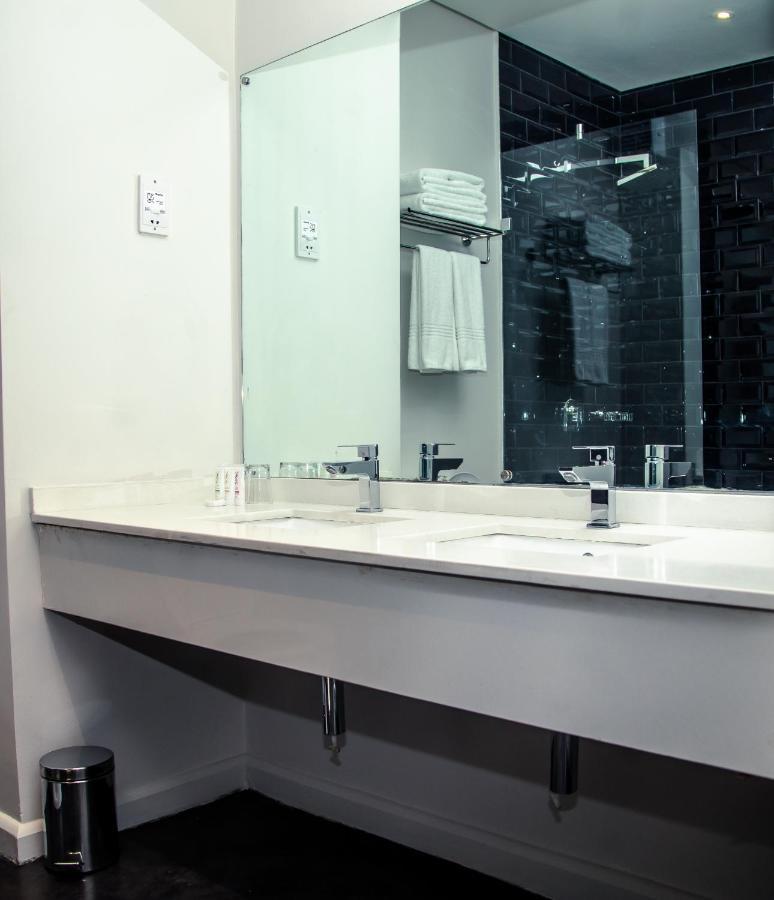 The Urban Hotel לוסקה מראה חיצוני תמונה