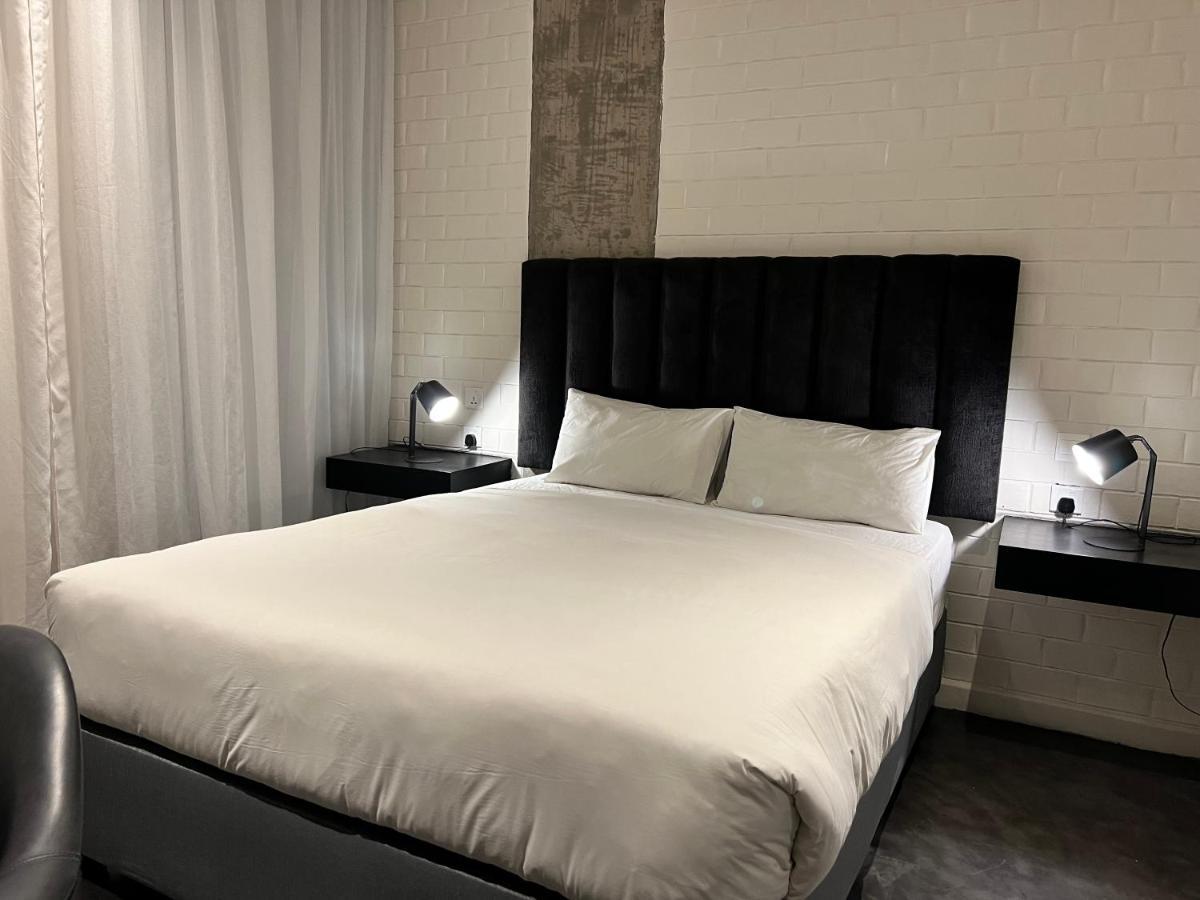The Urban Hotel לוסקה מראה חיצוני תמונה