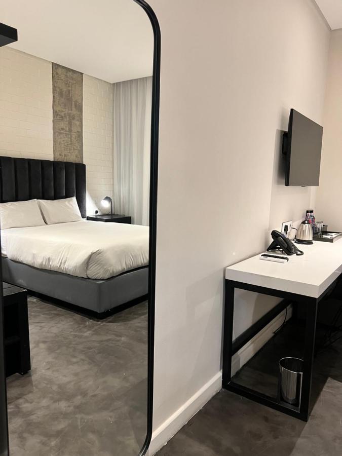 The Urban Hotel לוסקה מראה חיצוני תמונה